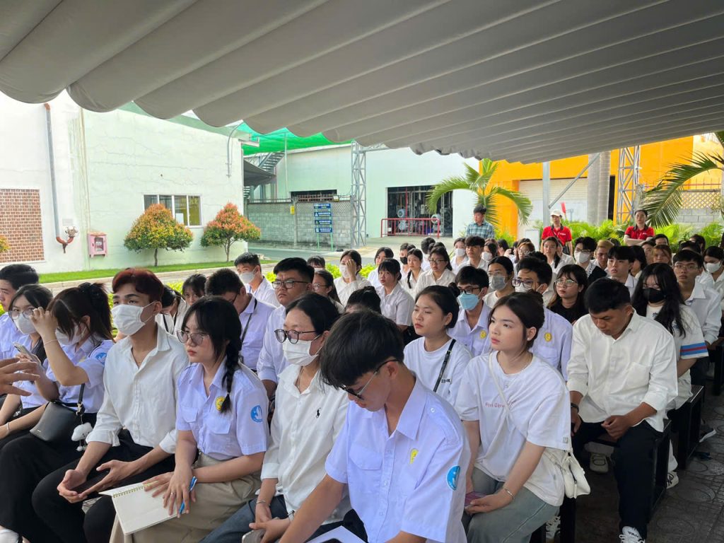 sinh viên đại học an giang
